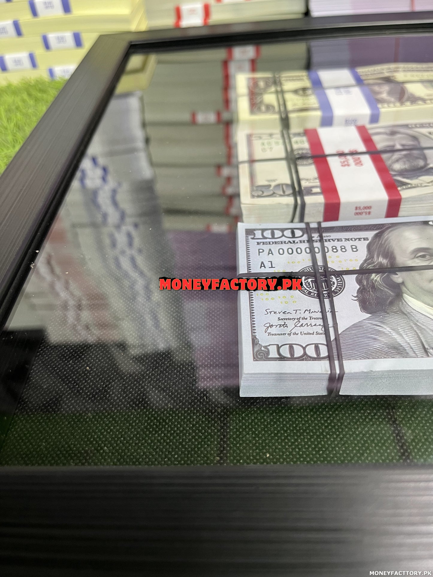 Dollar Currency Frame