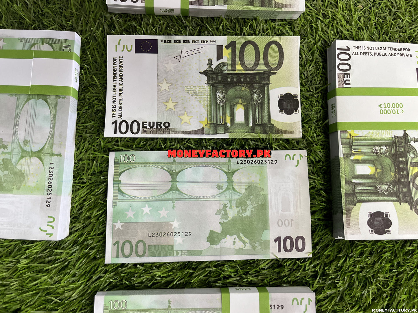 100 Euros Stack