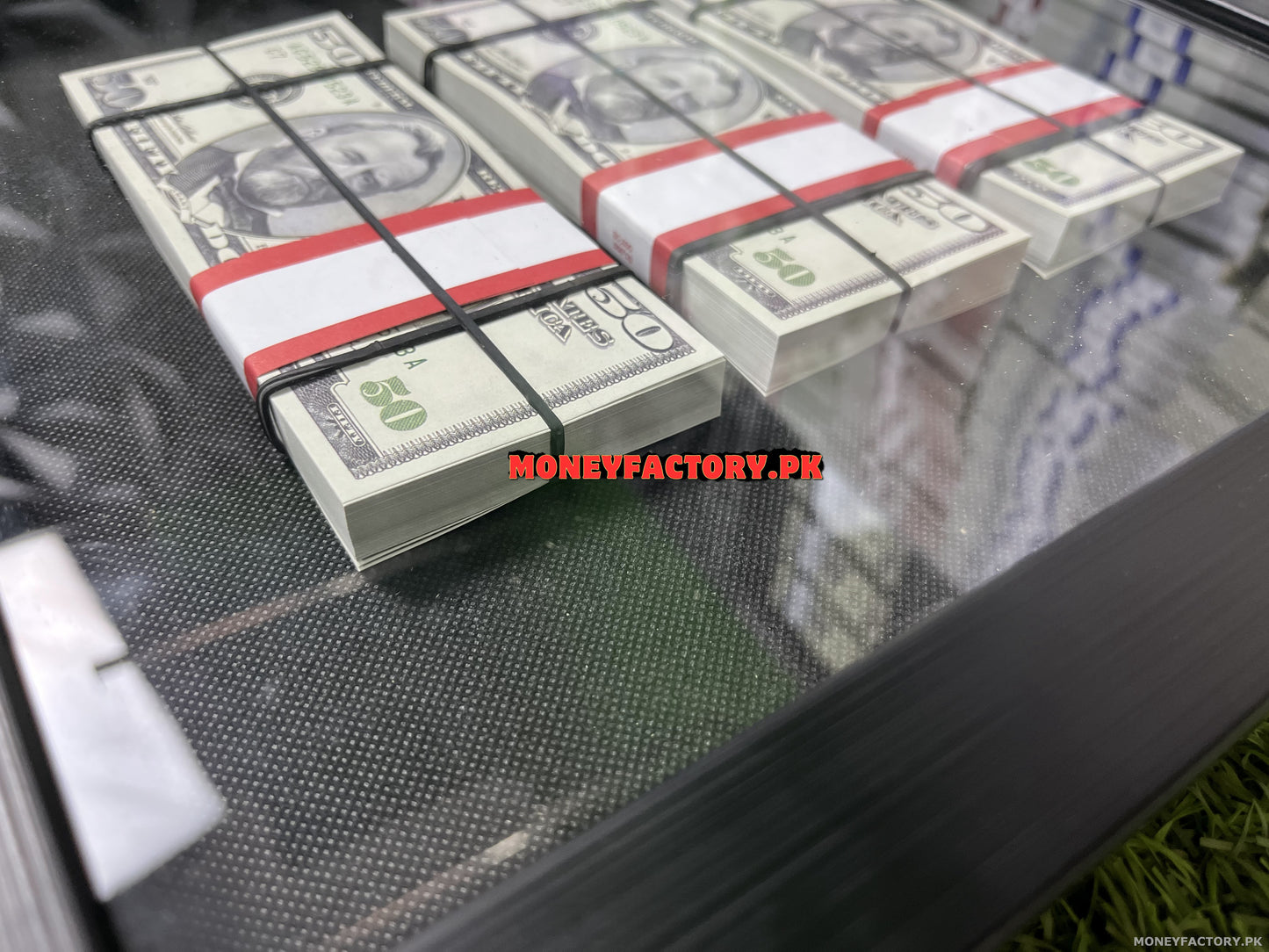 3 Stacks 50 Dollar Frame
