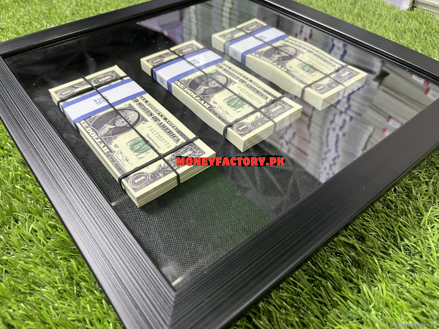 3 Stacks 1 Dollar Frame