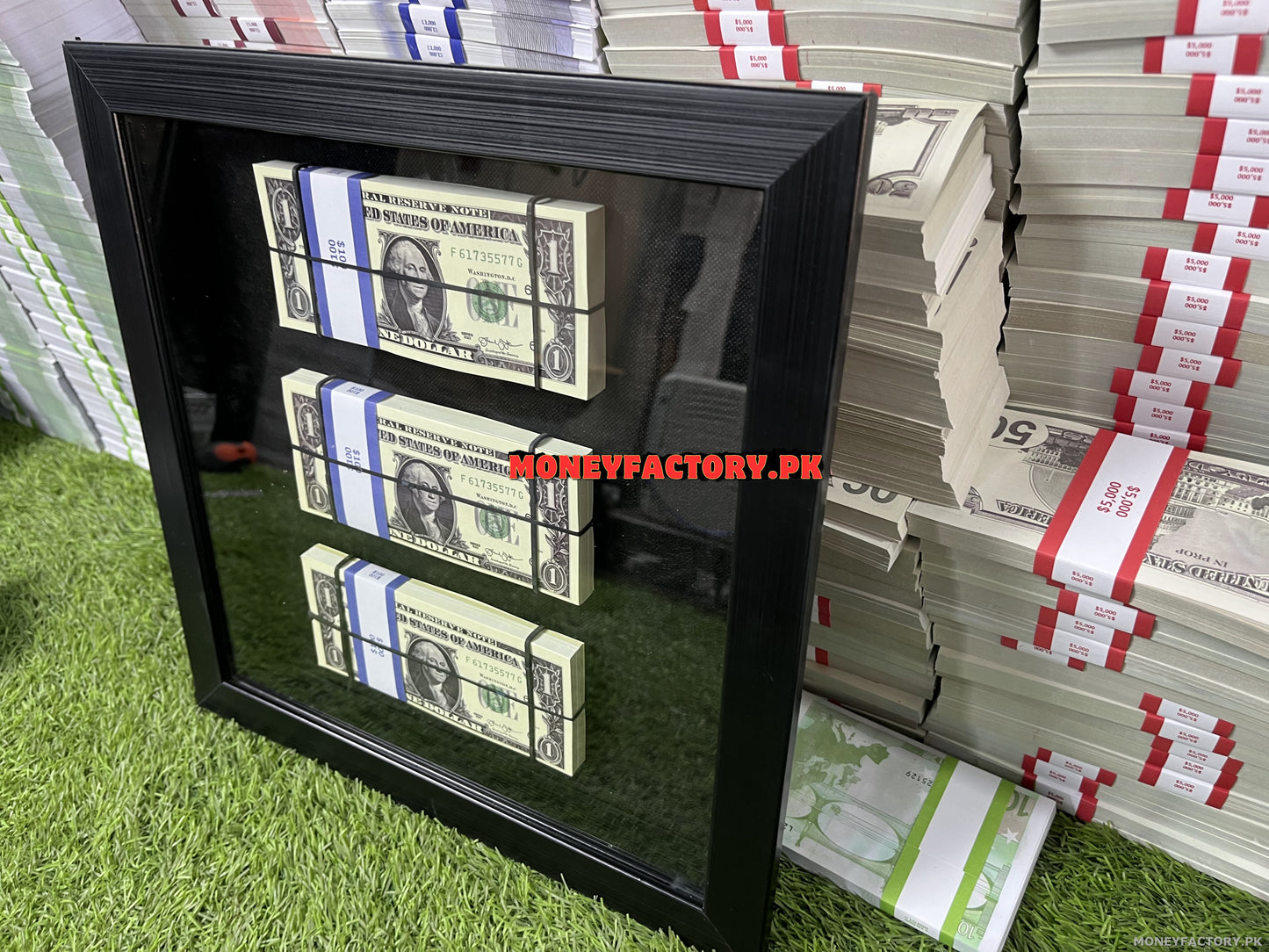 3 Stacks 1 Dollar Frame