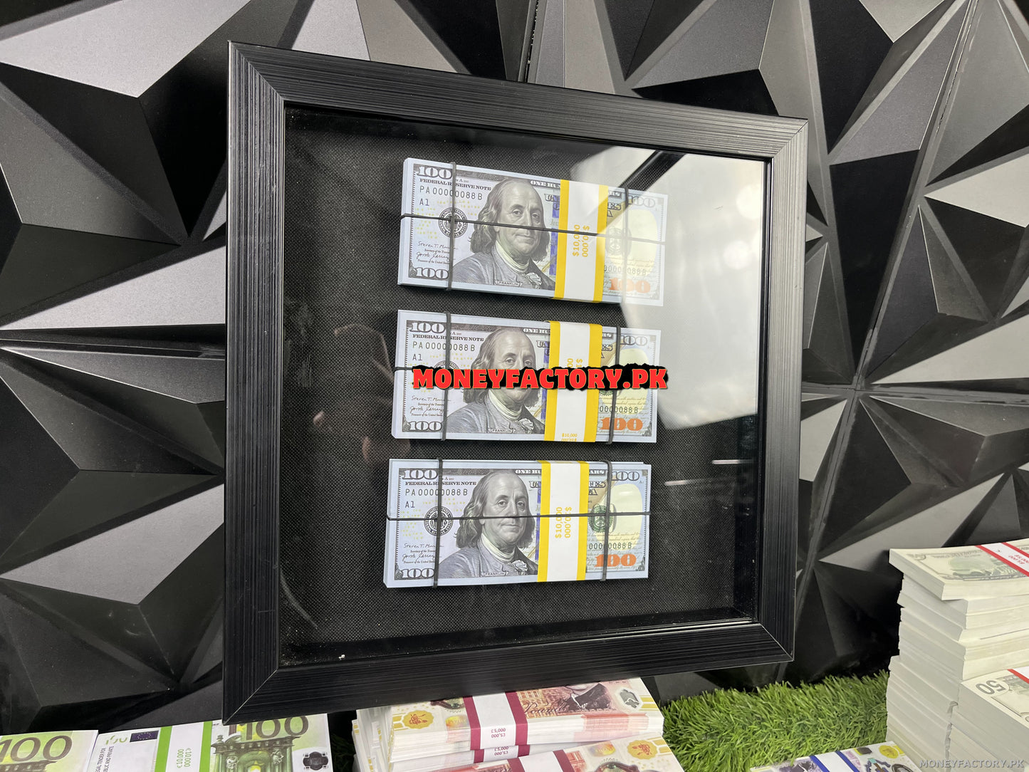3 Stacks 100 Dollar Frame