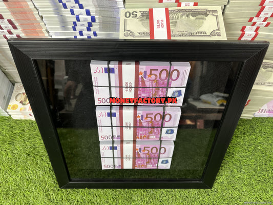 3 Stacks 500 Euros Frame